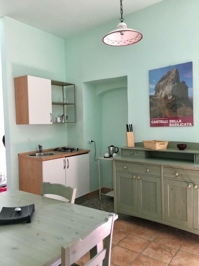 La Via Di Fuga Appartement Pietrapertosa Buitenkant foto